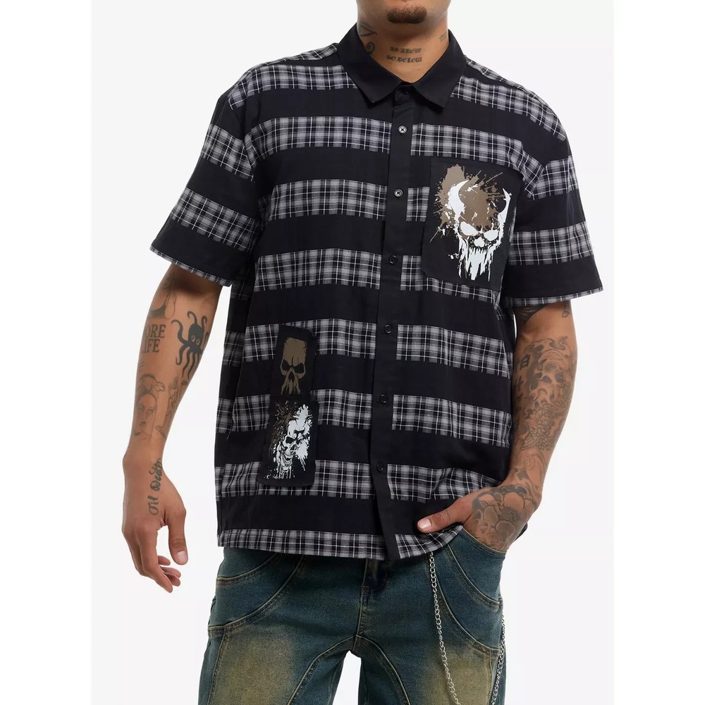 Hot Topic Skull Patch Plaid Stripe Woven Button-Up short sleeve Mens Large